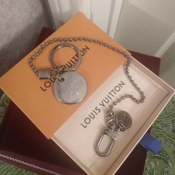 Louis Vuitton Monogram ID Porte Cles Chain Holder - Picture 2 of 7